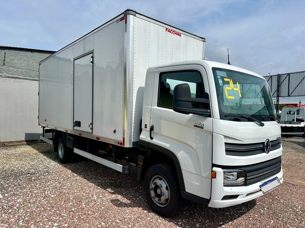 Volkswagen 11.180 24/24