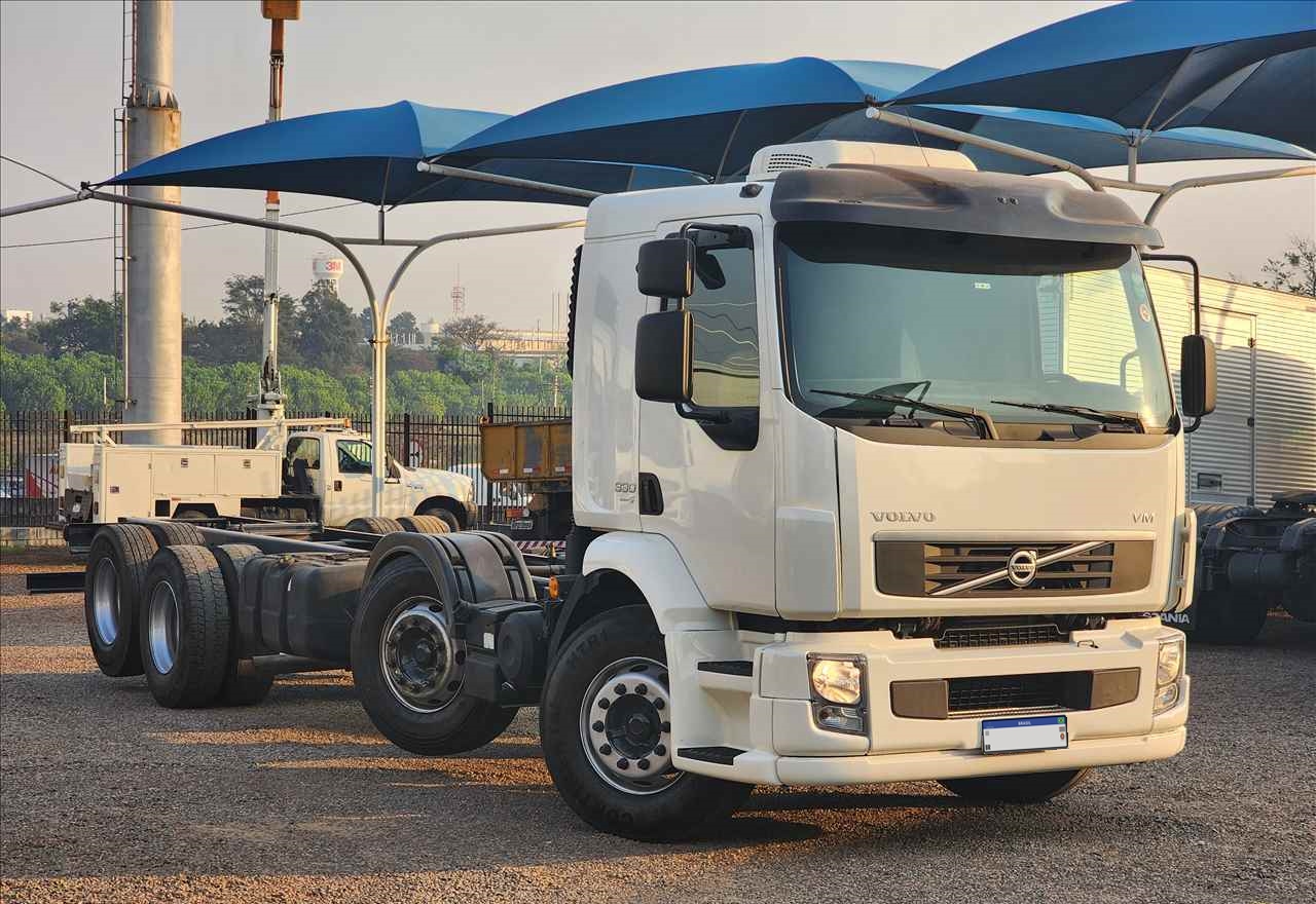 Volvo VM 330 BiTruck 8x2 13/13