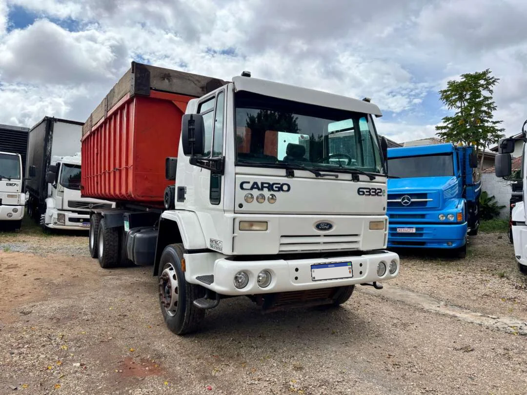 Ford Cargo 6332e Roll-On G25 6x4 09/09