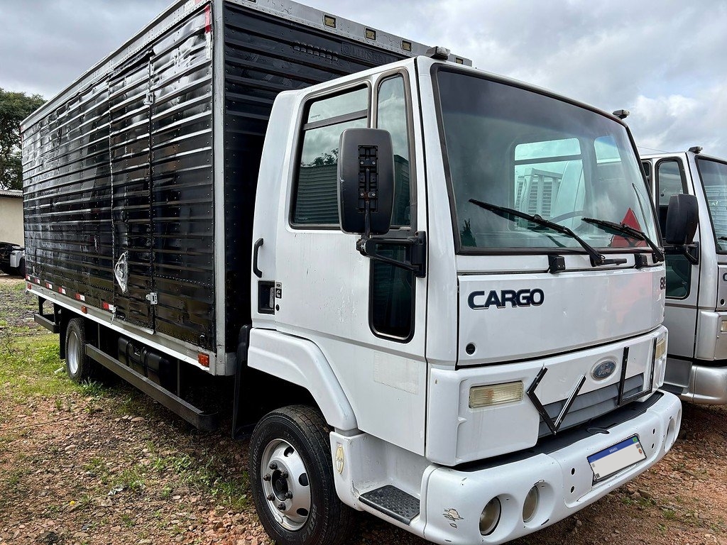 Ford Cargo 815e 3/4 4x2 12/12