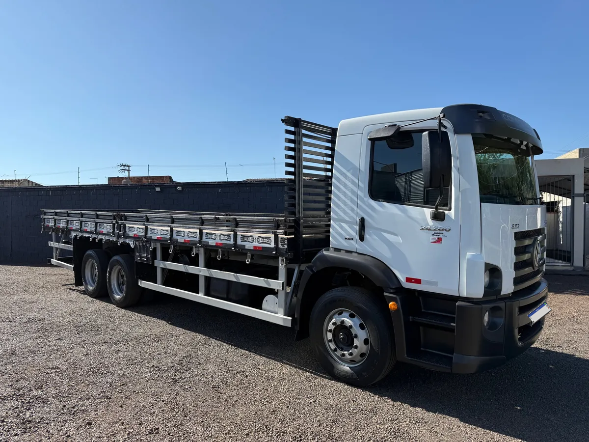 Volkswagen 24.280 Constellation 6x2 13/13
